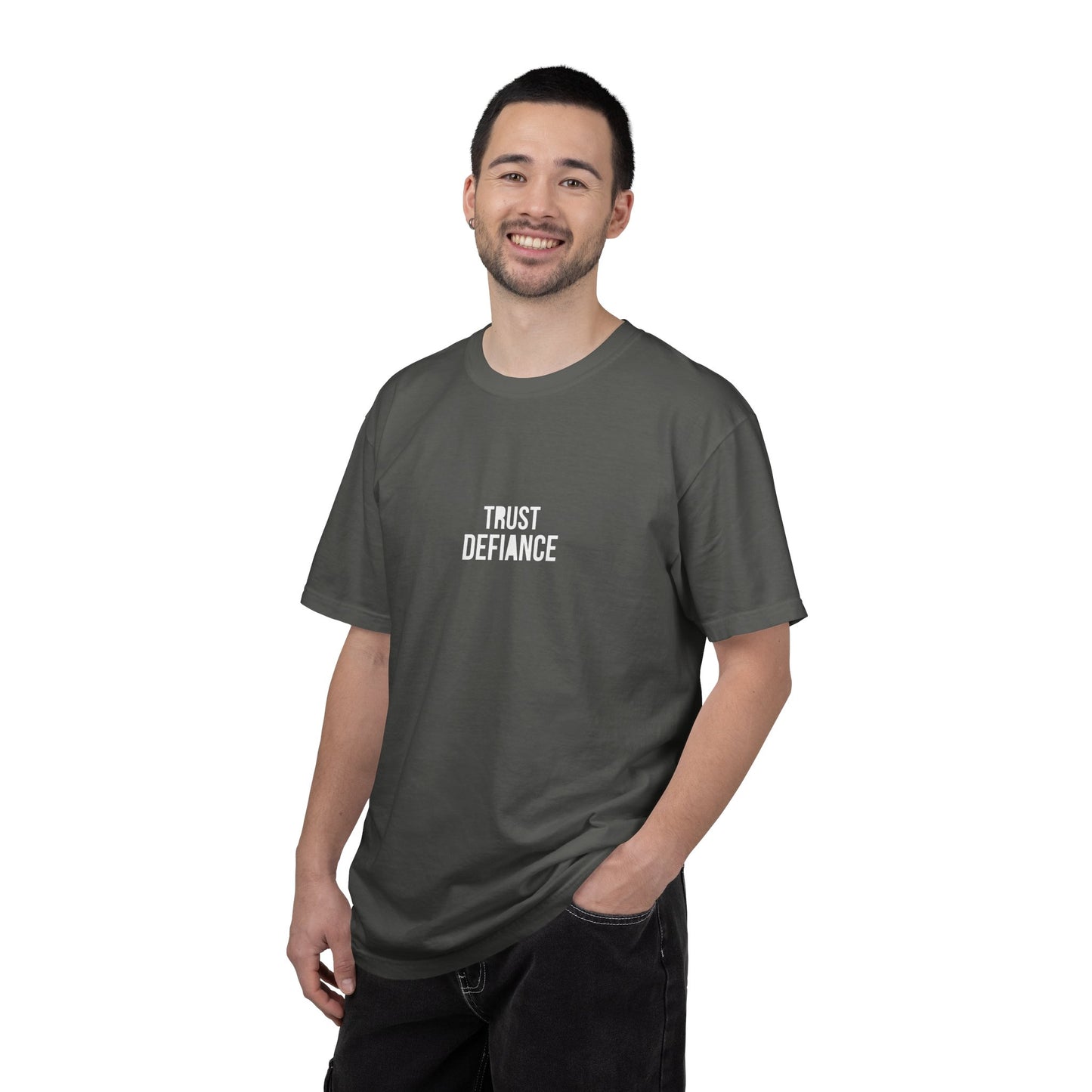 TRUST DEFIANCE - Question the mainstream tee